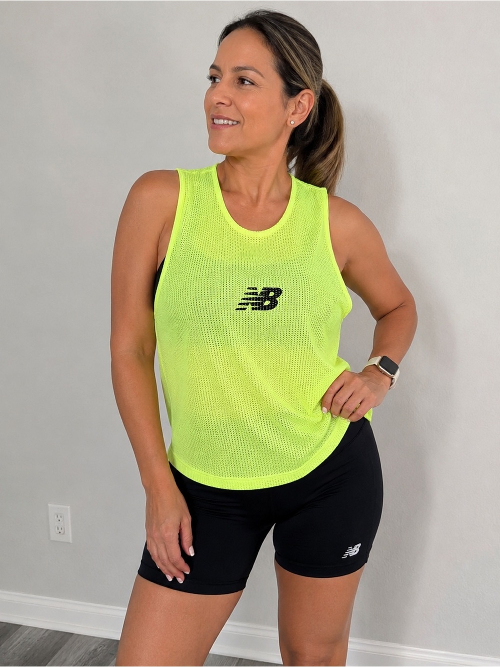 New Balance Women's Neon Yellow Mesh Tank Top size S NWT